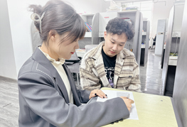 视察学员学习状态